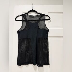 Mandee workout women’s Black Mesh Top medium